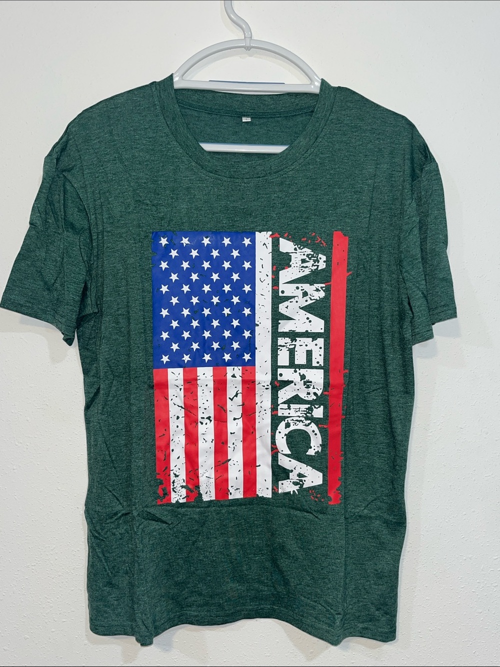 Men's Dark Green 'America' Flag Graphic Short Sleeve Tee size M